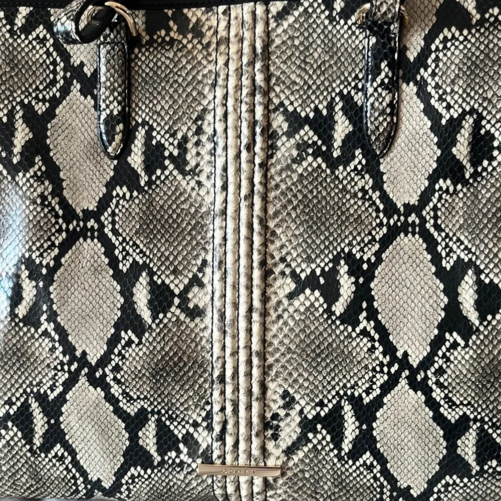 🖤BRAHMIN TIA CAVIAR FELIX🖤 - Picture 5 of 9